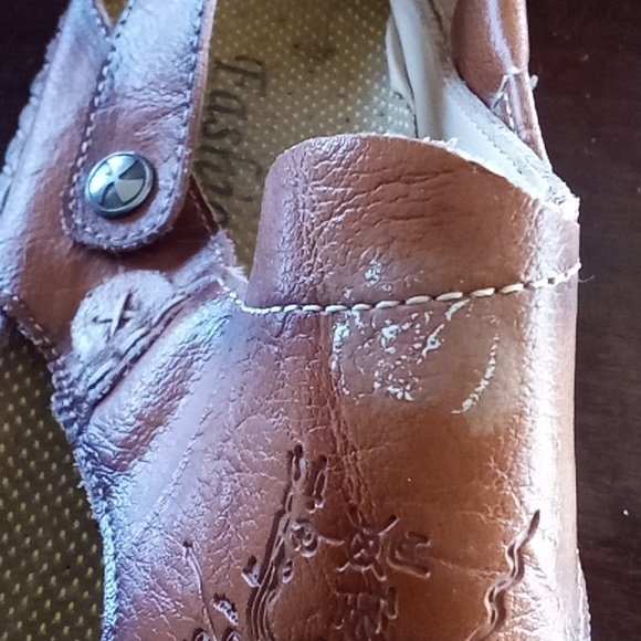 Leather hand tooled sandals from Mexico - Picture 6 of 6